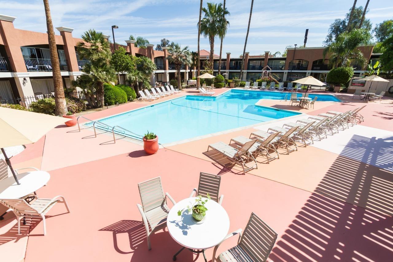 Rosedale Hotel 3*
