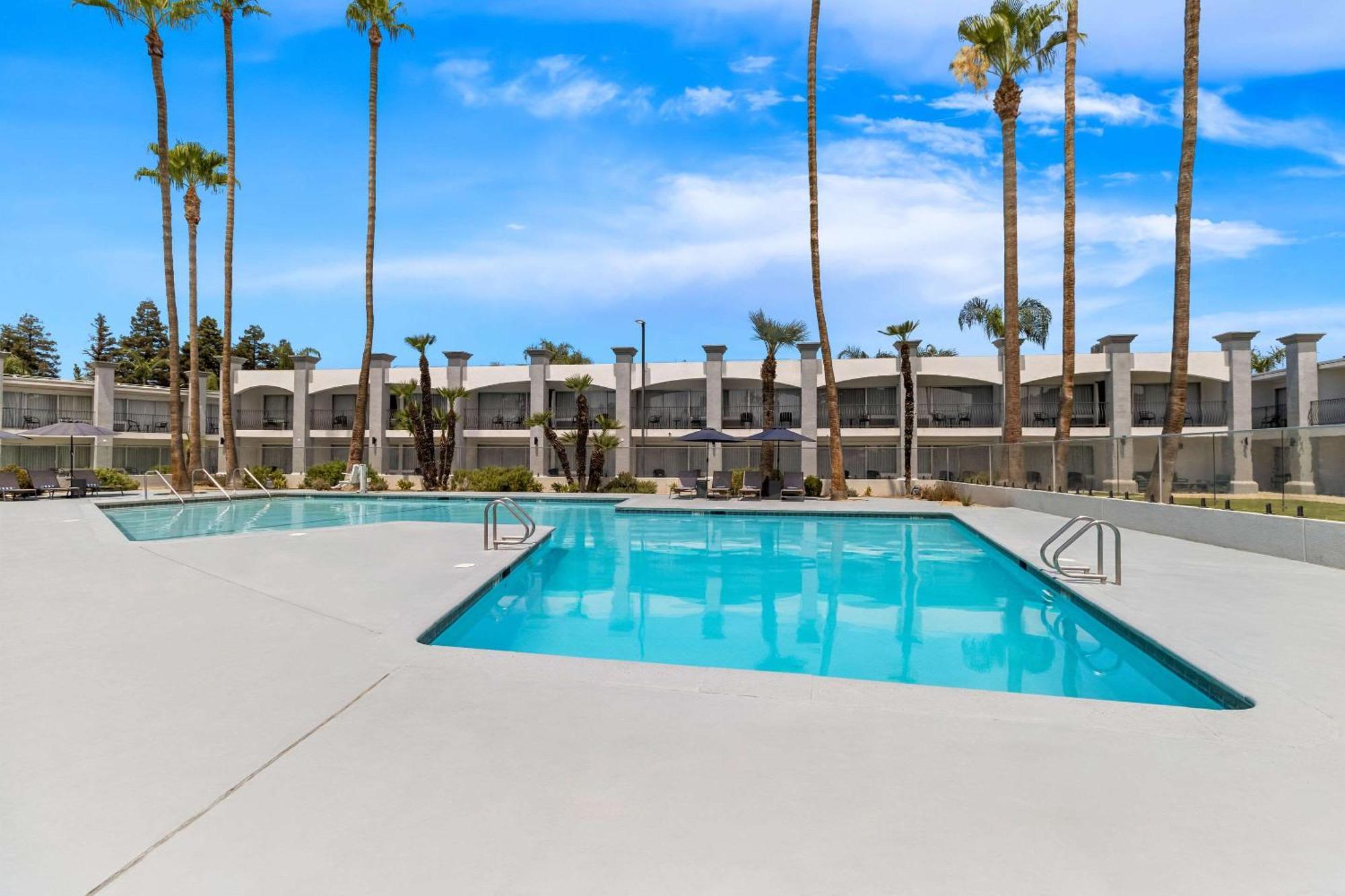 Hotel Rosedale Bakersfield