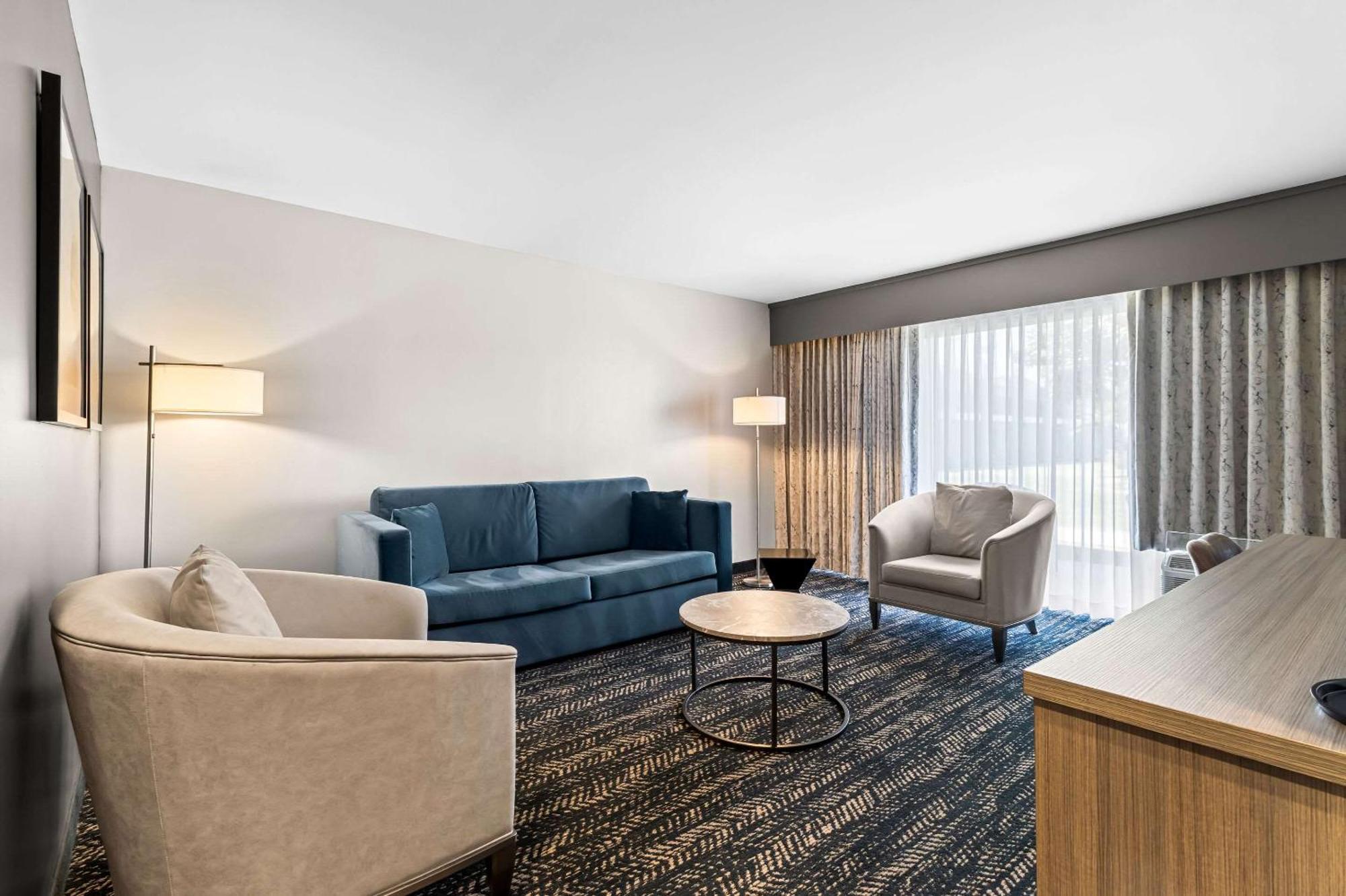Rosedale Hotel