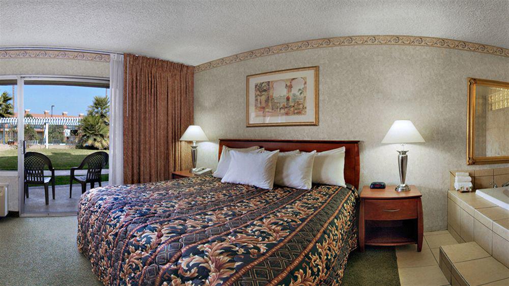Rosedale Hotel Bakersfield
